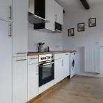 Haus Lägenhet *